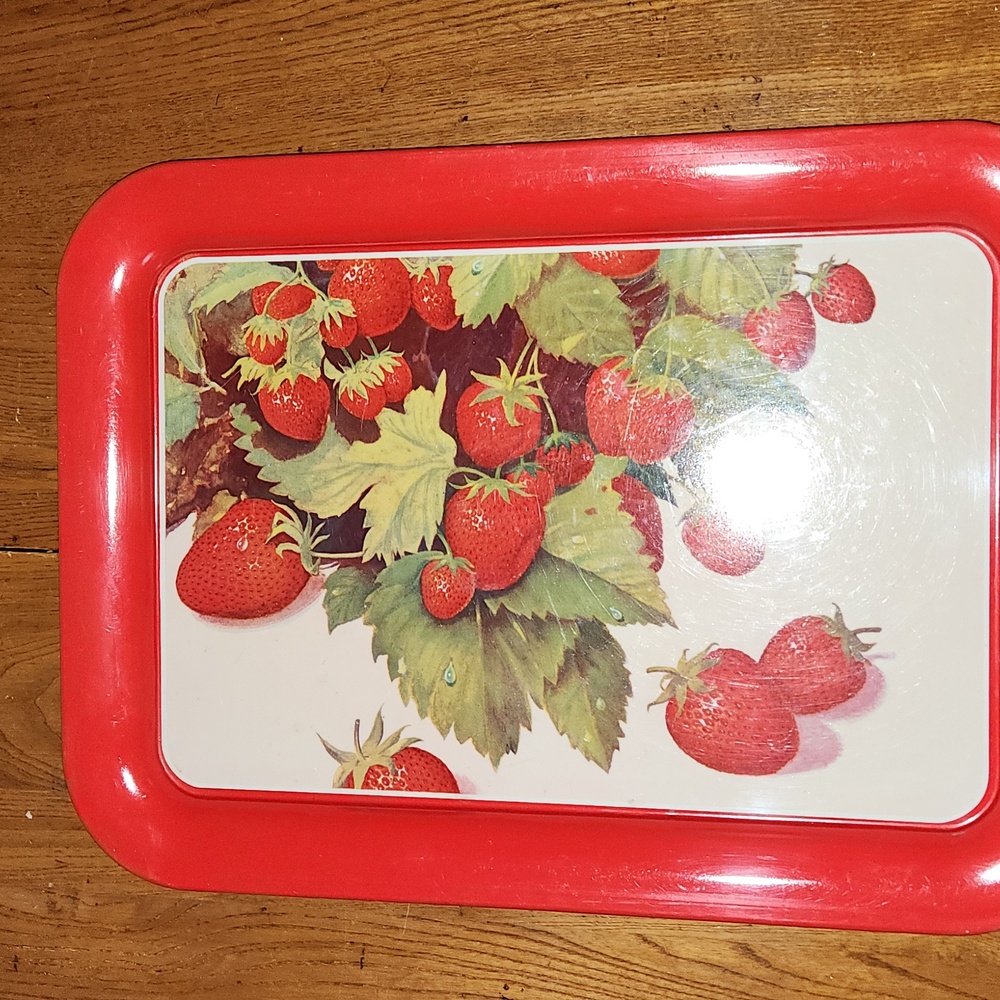 Vintage Red Strawberry Serving Tray 17.5" X 13" Set of 2